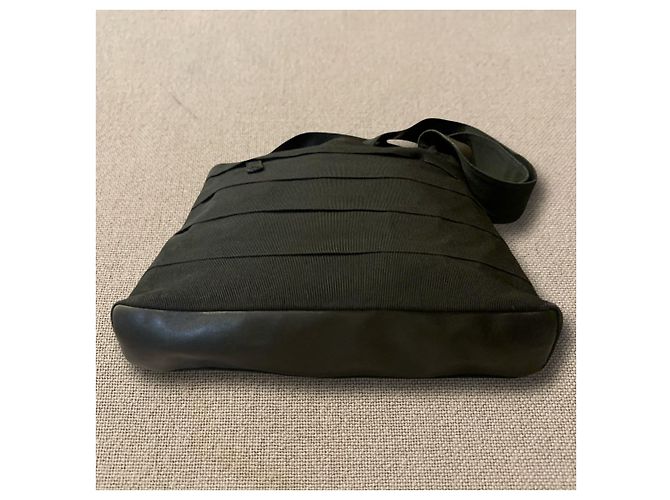Salvatore Ferragamo borsa in grosgrain FERRAGAMO Nero - vista 12