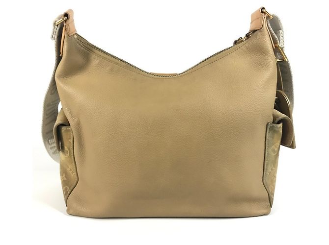 Borsa Hobo Cargo Monogram Pharrell Williams di Louis Vuitton Marrone Beige - vista 2