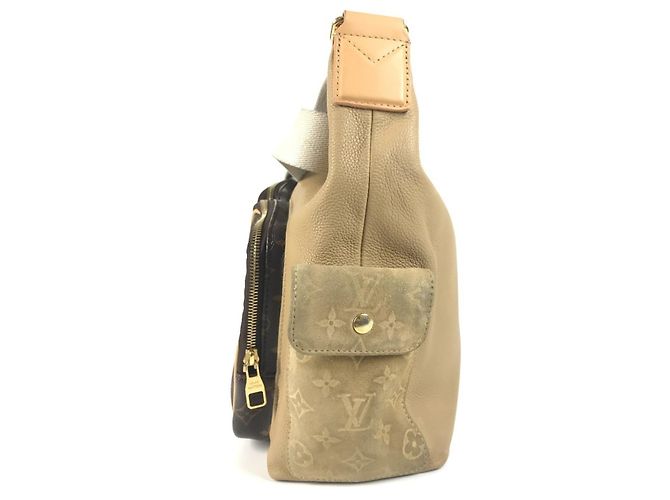 Borsa Hobo Cargo Monogram Pharrell Williams di Louis Vuitton Marrone Beige - vista 4
