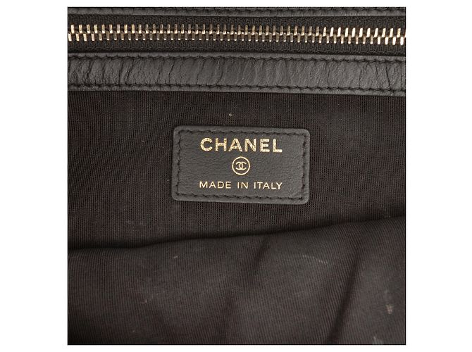 Clutch Chanel Boy O in Caviar Nero Trapuntato Medio - vista 5