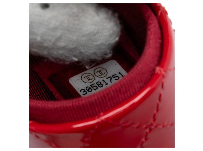 Chanel Rotes CC Gequiltetes Lack Lippenstiftetui - Ansicht 6