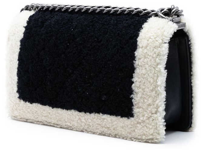 Chanel Schwarz Alt Mittel Bicolor Schafsleder Boy Flap - Ansicht 2
