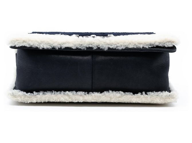 Chanel Schwarz Alt Mittel Bicolor Schafsleder Boy Flap - Ansicht 3