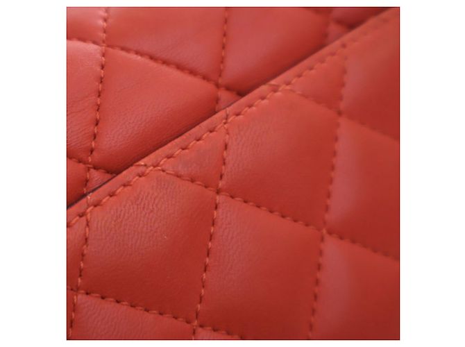 Chanel Rote Mini Stepp-Lammleder Zwei-Ton Tages-Clutch - Ansicht 12