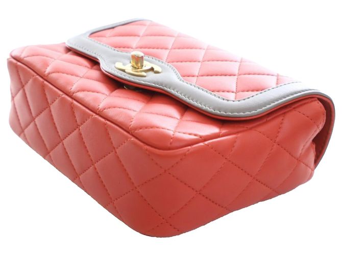 Chanel Rote Mini Stepp-Lammleder Zwei-Ton Tages-Clutch - Ansicht 6