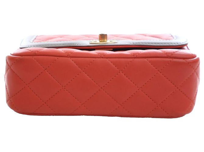 Chanel Rote Mini Stepp-Lammleder Zwei-Ton Tages-Clutch - Ansicht 7