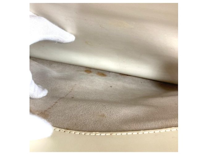 Bolso de Hombro Louis Vuitton Epi Pont Neuf GM Blanco Blanco roto - vista 14