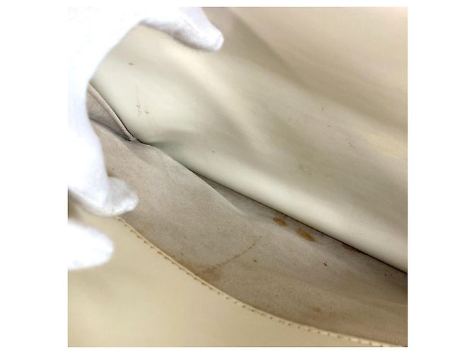 Bolso de Hombro Louis Vuitton Epi Pont Neuf GM Blanco Blanco roto - vista 15