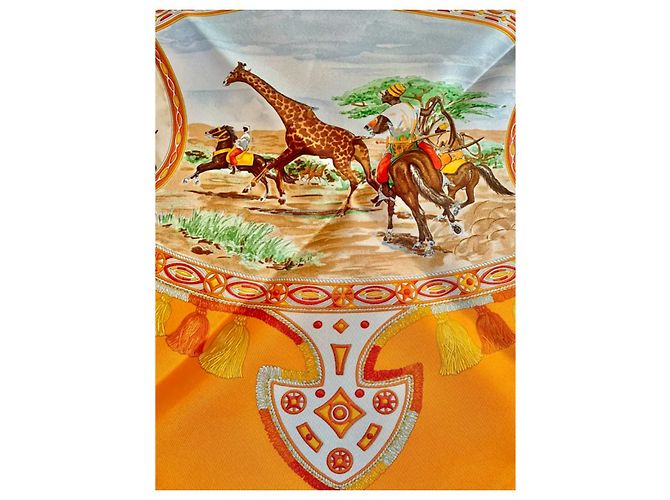 Hermès Carré 90 – "Cavalieri Peuls" – Seta twill – Arancione, Beige e Cielo – Nuovo con scatola e nastro - vista 3