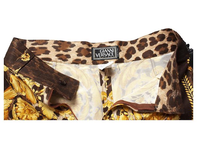 Bermuda impresso Barocco de Gianni Versace Couture Marrom - vista 6