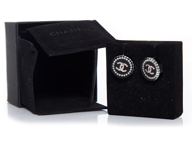 Runde Ohrringe mit Perlen und Strass von Chanel Schwarz - Ansicht 2