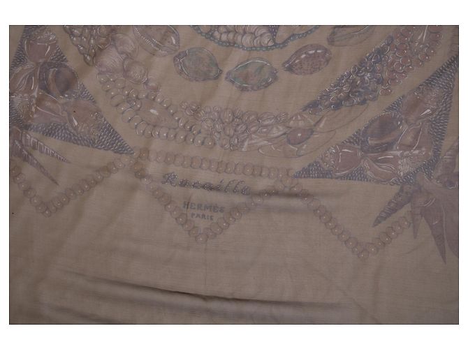 Bufanda de seda Rocaille de Hermès con estampado de concha Castaño - vista 10