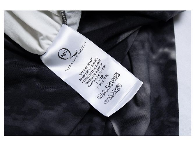 Alexander Mcqueen Vestido impreso digital McQ en gris - vista 6