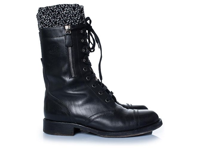 Stivali da combattimento in tweed e pelle nera CC di Chanel Nero - vista 4