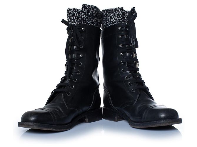Stivali da combattimento in tweed e pelle nera CC di Chanel Nero - vista 6