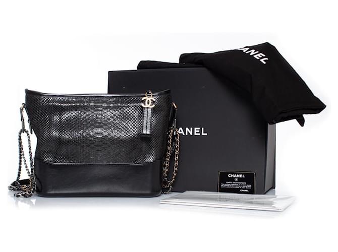 Bolsa Gabrielle python média da Chanel Preto - vista 3