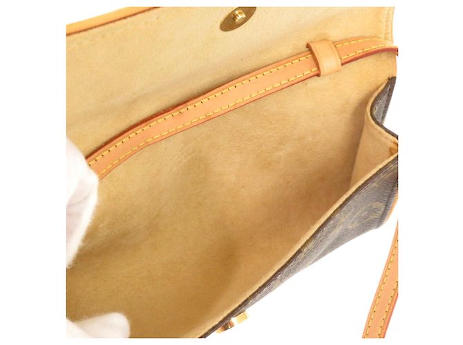 Borsa a Spalla Pochette Twin PM Monogramma Louis Vuitton Marrone - vista 8