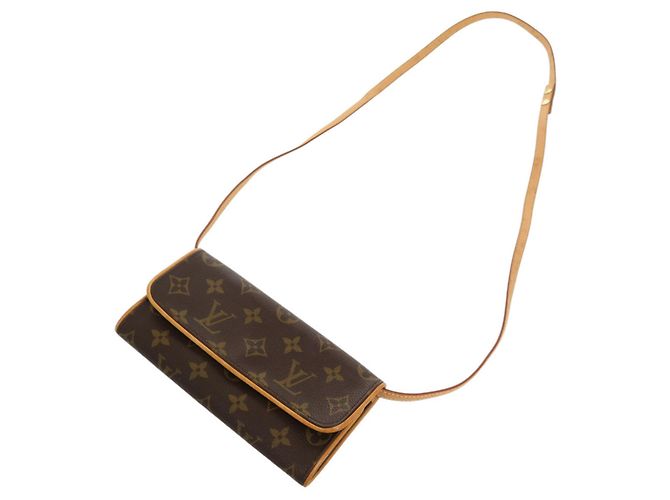 Borsa a Spalla Pochette Twin PM Monogramma Louis Vuitton Marrone - vista 9