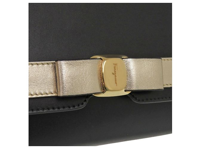 Borsa a Spalla in Pelle Vara Ribbon di Salvatore Ferragamo - vista 8