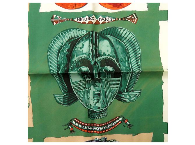 Foulard in seta Hermès Carré 90 Persona Rosso Verde Arancione - vista 2