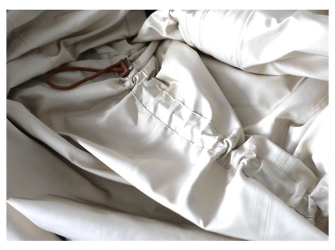 Anorak de lluvia de satén mate Loro Piana Headley Beige - vista 11