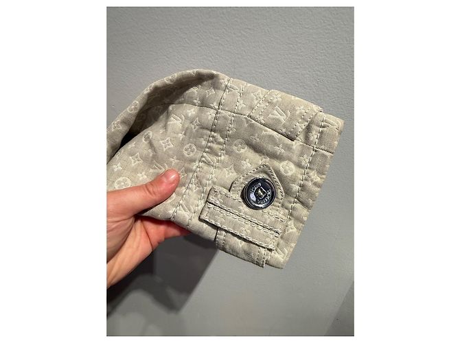 Louis Vuitton Gabardinas Beige Gris - vista 6