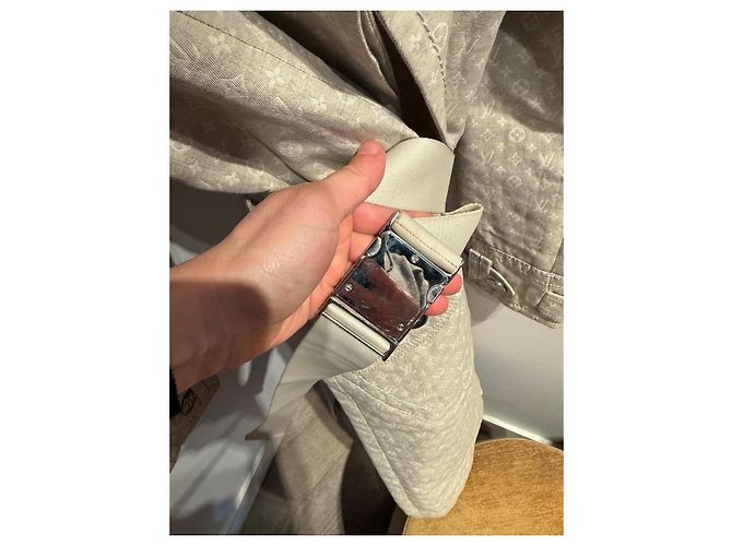 Louis Vuitton Gabardinas Beige Gris - vista 7