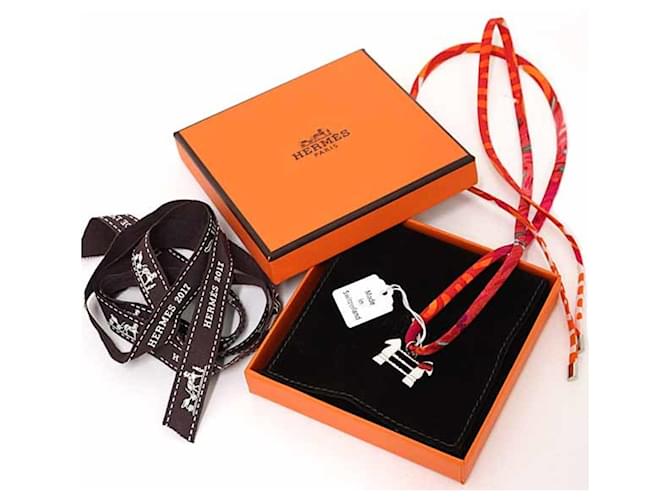 Bracciale in seta Saul di Hermès Arancione - vista 2