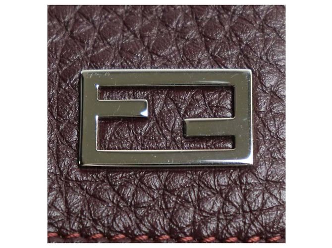 Billetera Fendi FF Compact Tri-Fold Burdeos - vista 6