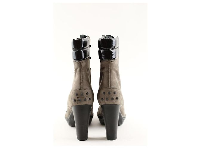 Tod's Gray suede lace-up boots - view 2