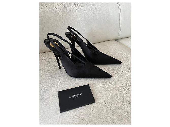Yves Saint Laurent decolettè con apertura dietro . Nero - vista 9
