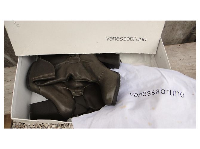 Botas Vanessa Bruno de piel kaki Caqui - vista 7