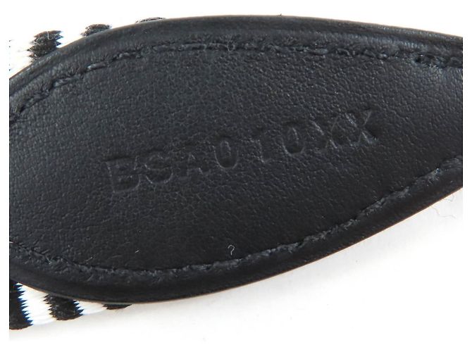 Cinghia a Spalla Sangle Caval Togo di Hermès Nero - vista 9