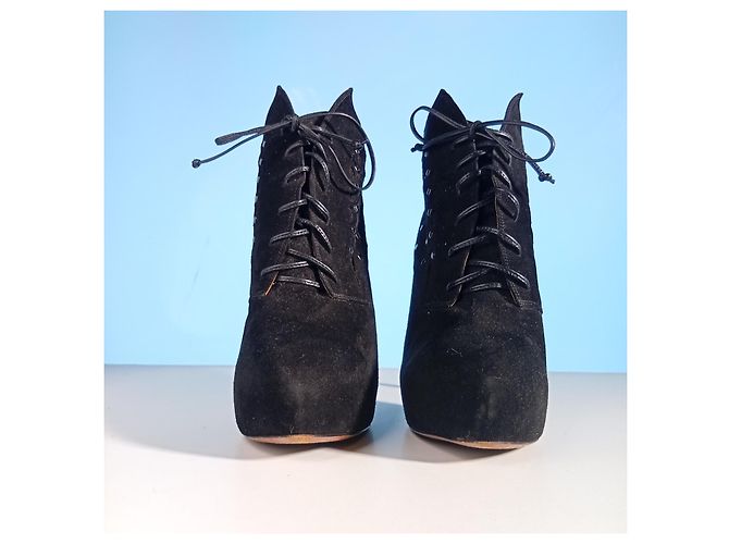 Stivaletti Alaïa Studded Lace-up in camoscio nero - vista 7