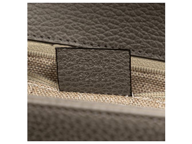 Gucci Crossbody Interlocking G in vitello grigio medio Marrone - vista 6