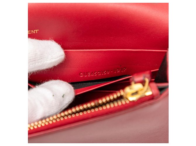 Cartera con cadena Monogram Kate en piel de ternera lisa roja de Saint Laurent con borlas - vista 6