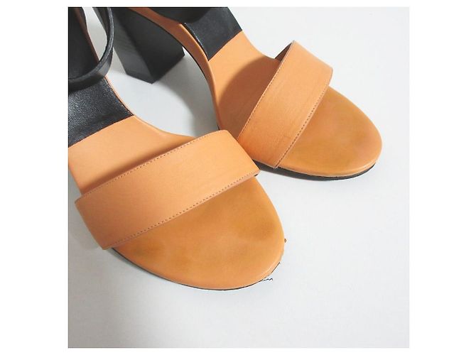 Chloé Sandali in pelle bicolore Chloe Nero Arancione - vista 2