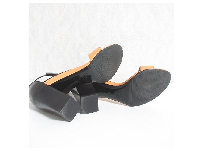 Chloé Sandali in pelle bicolore Chloe Nero Arancione - vista 8