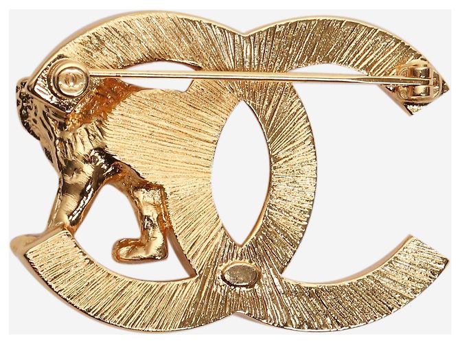 Chanel Spilla leone CC dorata D'oro - vista 2