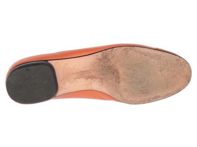 Orangene Lederflats von Salvatore Ferragamo - Ansicht 3