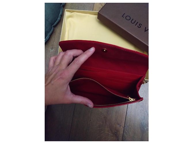 Piccola borsa Louis Vuitton Sunset Boulevard rossa – pelle verniciata – con pochette Rosso - vista 8
