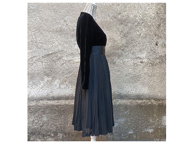 Vintage Abendkleid der 1950er Jahre, signiert von Pierre Balmain. - Ansicht 7
