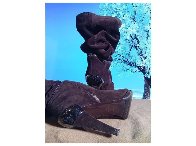 Sebastian Weiche Hohe Slouchy-Stiefel mit Ornamentabsatz. Schokolade - Ansicht 3