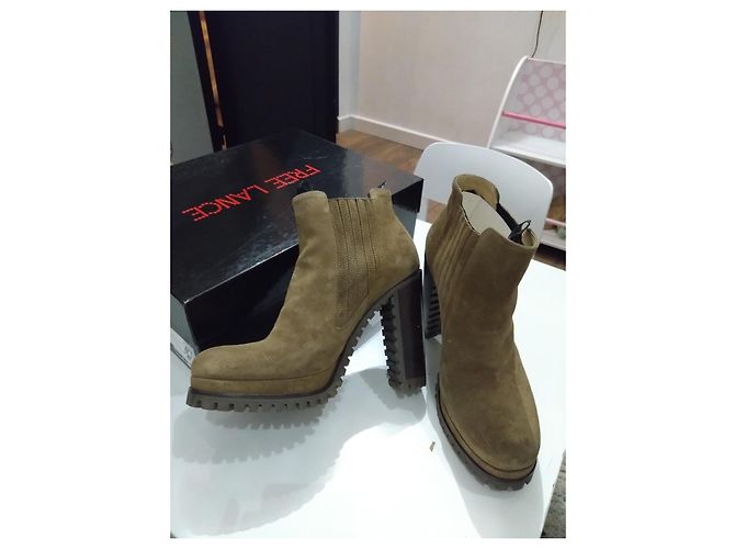Free Lance botines nuevos de ante caqui talla 39 - vista 4