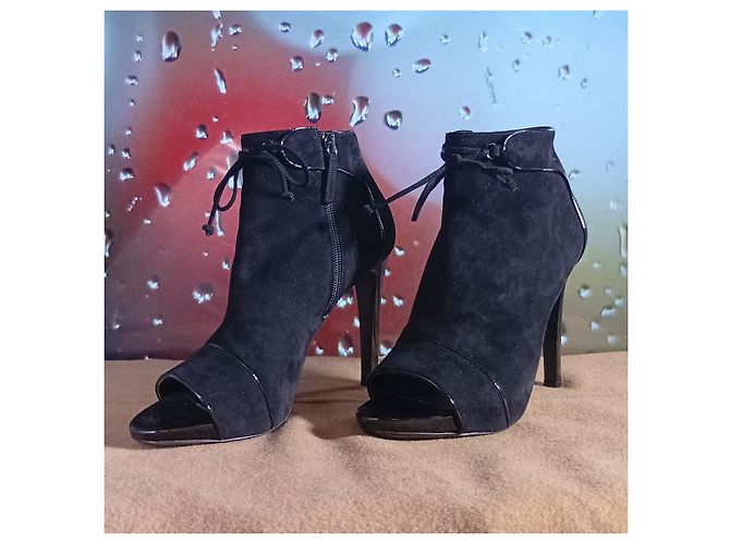 Longchamp Stivaletti Peep-Toe in Camoscio con Lacci. Nero - vista 5