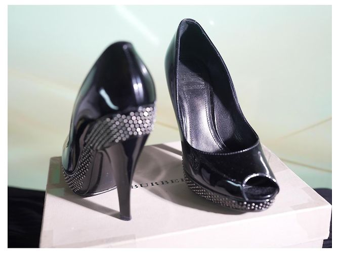 Burberry Patent Leather Studded Peep-Toe Platform. Black - view 4