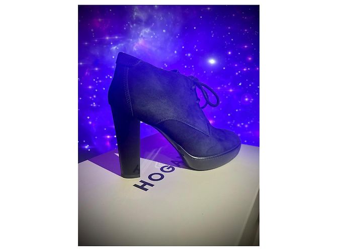 Hogan Stivaletti con Piattaforma in Camoscio e Lacci Nero - vista 4