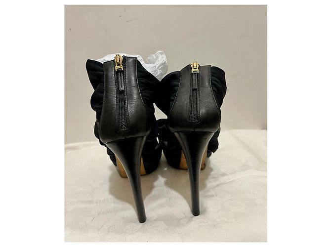 Fendi Sandali con tacco a stiletto piattaforma in nero - vista 2