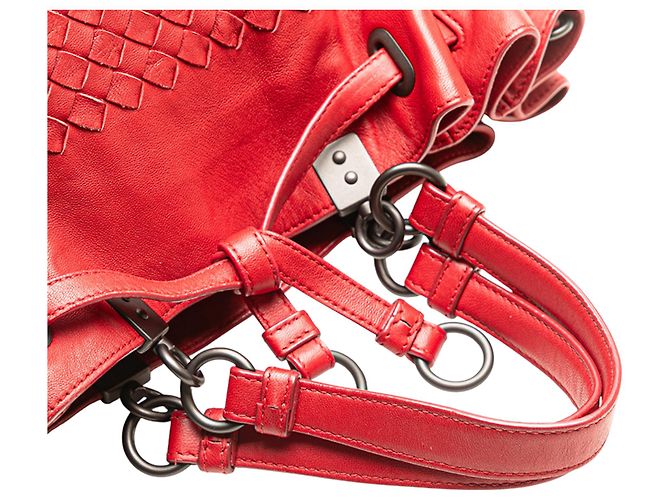 Borsa a secchiello in nappa rossa Intrecciato di Bottega Veneta Rosso - vista 8
