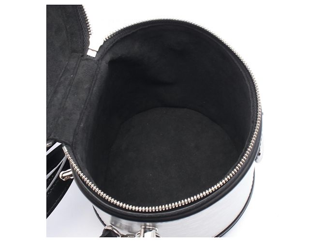 Louis Vuitton Cannes Epi Leather Handbag Black Silvery - view 3